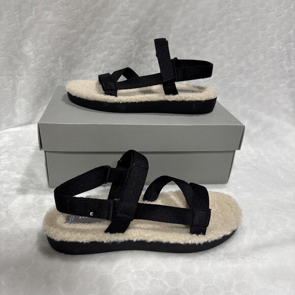 EVERLANE Womens Sandals Renew Teddy Sport Faux Fur Sherpa Lined Sz 8 Black Strap - Picture 1 of 6